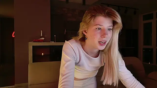 Bella amory online show from February 11, 2025, 11:44 pm