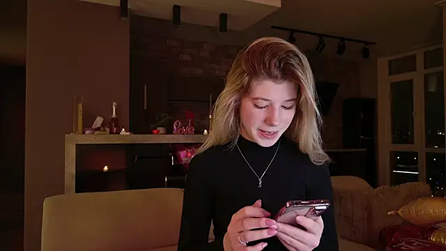 Bella amory online show from February 20, 2025, 8:25 pm