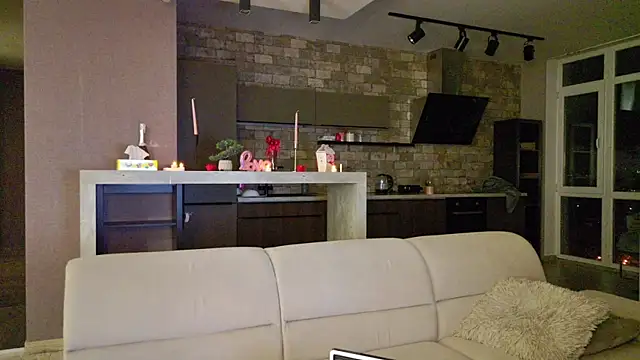 Bella amory online show from March 10, 2025, 1:01 am