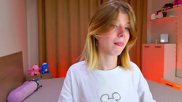 Bella amory online show from October 23, 2025, 9:46 pm