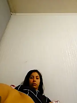 Snapshot of MaiPandora chatting on February 24, 2025, 5:54 am MaiPandora online show from February 24, 2025, 5:54 am