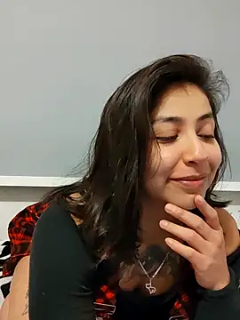 Snapshot of MaiPandora chatting on September 15, 2025, 1:38 am MaiPandora online show from September 15, 2025, 1:38 am