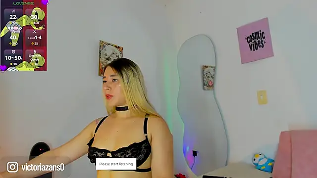 Vickyallien online show from April 21, 2026, 4:12 pm