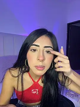 Snapshot of Mirandaa_Rogers chatting on July 18, 2026, 7:06 pm Mirandaa Rogers online show from July 18, 2026, 7:06 pm