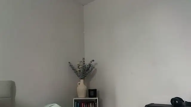 skyejde online show from February 16, 2026, 2:35 pm