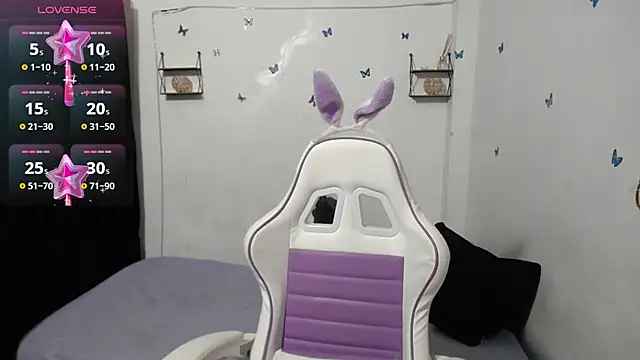 hello kityy25 online show from March 7, 2025, 4:02 am