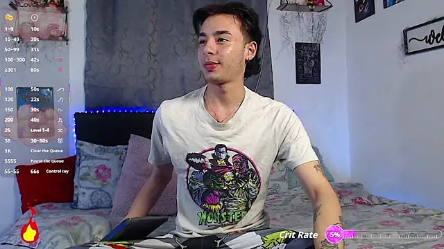 Snapshot of kyle_clint07 chatting on July 3, 2026, 3:57 am kyle clint07 online show from July 3, 2026, 3:57 am