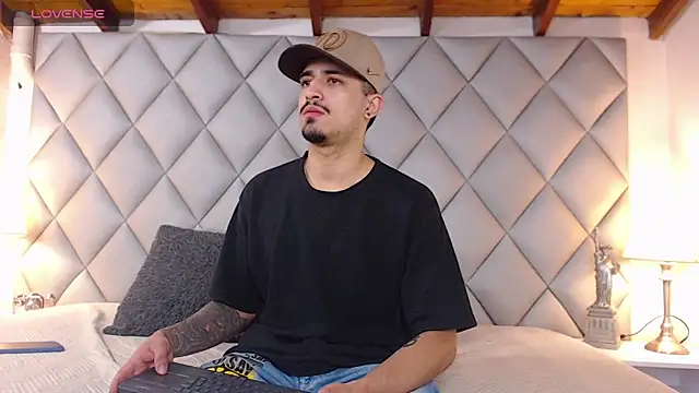 Sebastian Berne online show from March 3, 2025, 12:48 pm