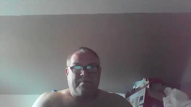 Snapshot of mkestr69 chatting on June 24, 2026, 4:28 pm mkestr69 online show from June 24, 2026, 4:28 pm