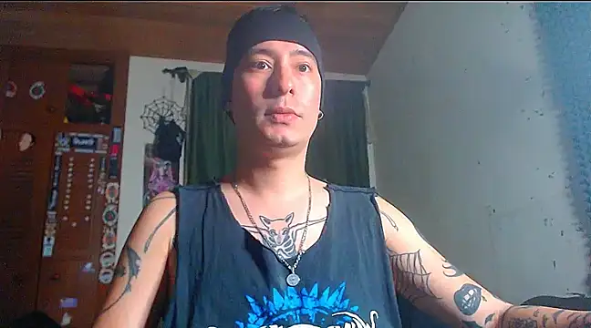 vampireathome online show from February 5, 2025, 7:29 am