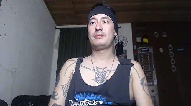 vampireathome online show from February 7, 2025, 5:41 am