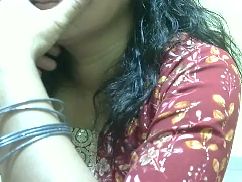 Your cutiepie  online show from November 2, 2025, 5:59 pm