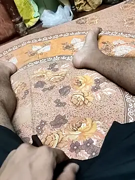 Yashkumar 0697 online show from October 4, 2025, 7:23 pm