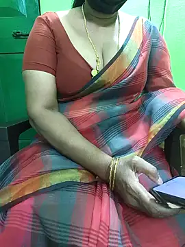 niiveditha online show from November 20, 2025, 9:53 am