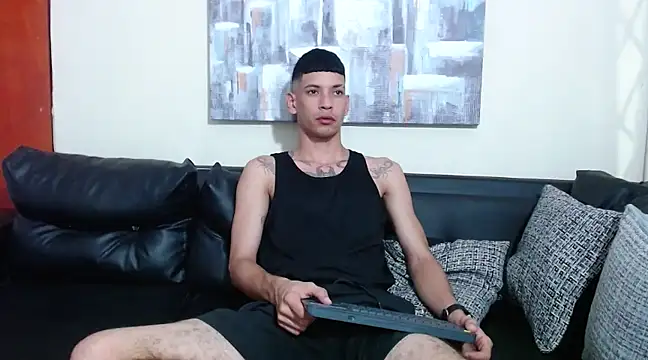 biigjhonny online show from February 19, 2025, 2:23 am