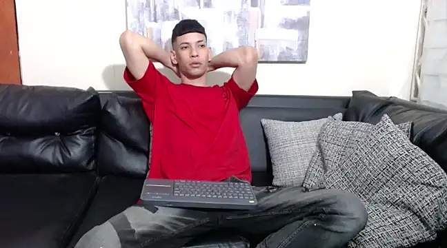 biigjhonny online show from March 16, 2025, 2:21 am