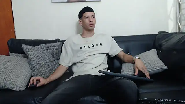 biigjhonny online show from September 14, 2025, 2:33 am