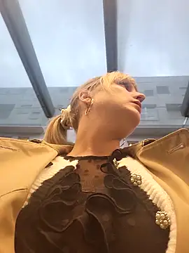 Sexybiene969 online show from October 1, 2025, 4:24 pm