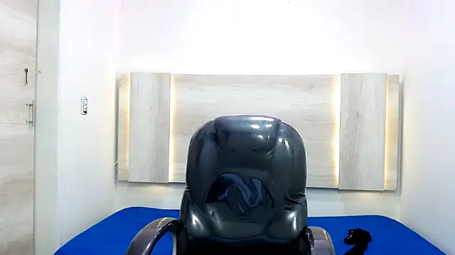 Dirty Kingg online show from February 24, 2025, 2:40 am