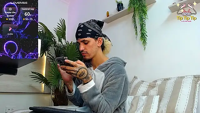 Dirty Kingg online show from September 12, 2025, 8:20 pm