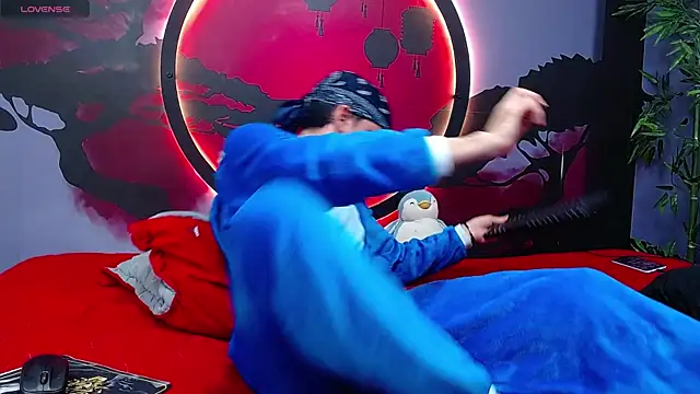 Dirty Kingg online show from December 3, 2025, 1:46 am