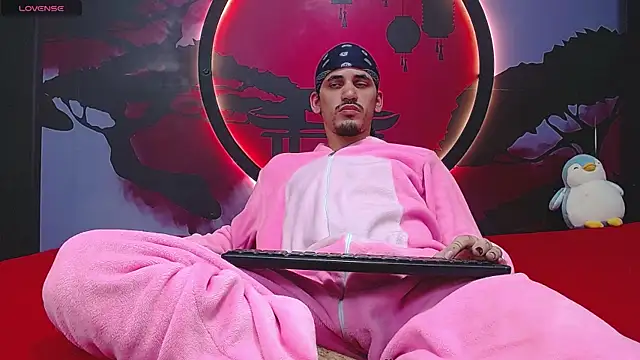 Dirty Kingg online show from December 3, 2025, 8:40 pm