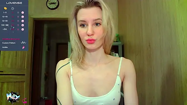 Caramel piegirl online show from February 17, 2025, 5:32 pm