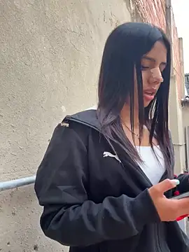 Laura-Khalifa online show from February 14, 2025, 10:36 pm