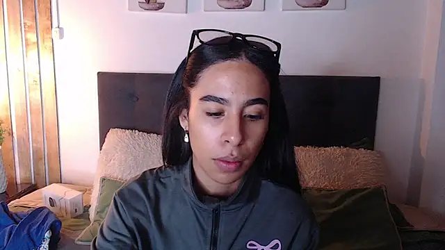 Snapshot of melissa_becraft chatting on May 7, 2026, 1:11 am melissa becraft online show from May 7, 2026, 1:11 am