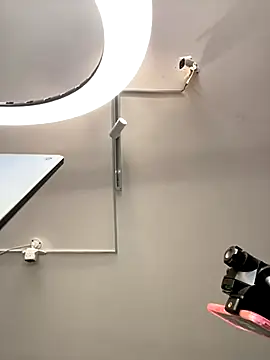 Dulce  Boyd online show from September 25, 2025, 1:59 pm