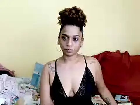 1fiestyalpha online show from December 14, 2025, 6:52 am