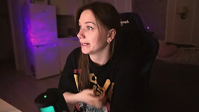 alexa feels  online show from March 16, 2025, 6:34 pm