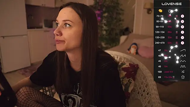 alexa feels  online show from October 10, 2025, 4:06 pm