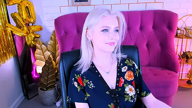 LeonaStane online show from March 8, 2025, 9:51 pm