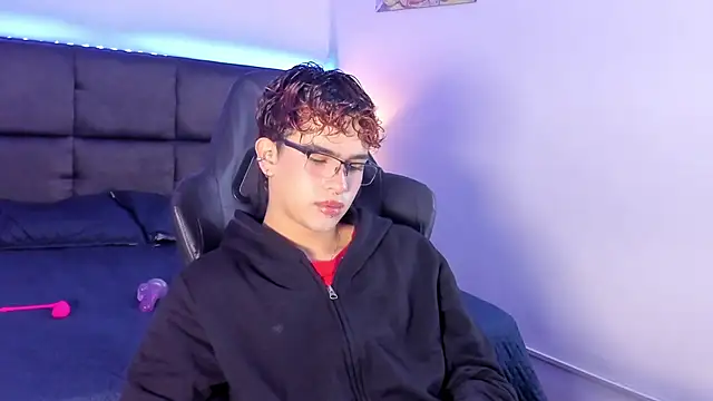 Aiiden 15 online show from October 17, 2025, 12:08 pm