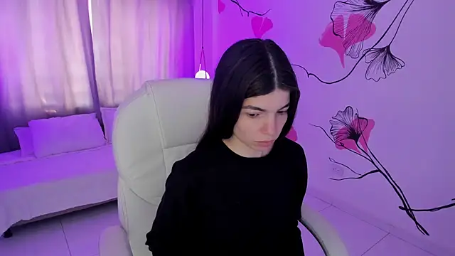 Isabela Fiorelli online show from December 15, 2025, 1:15 pm