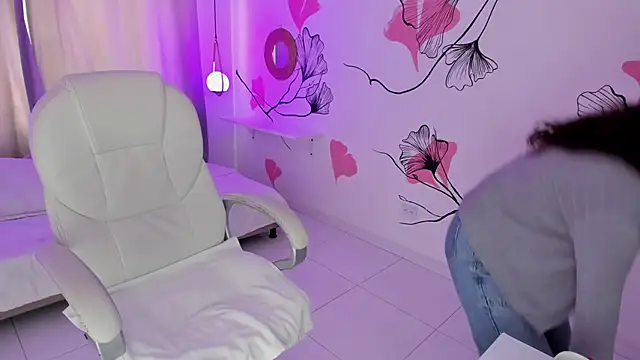 Isabela Fiorelli online show from January 7, 2026, 1:24 pm