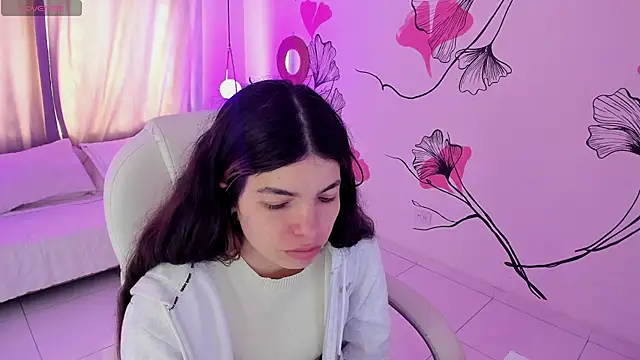 Snapshot of Isabela_Fiorelli chatting on May 3, 2026, 1:28 pm Isabela Fiorelli online show from May 3, 2026, 1:28 pm