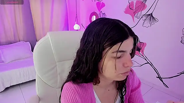 Snapshot of Isabela_Fiorelli chatting on May 11, 2026, 12:44 pm Isabela Fiorelli online show from May 11, 2026, 12:44 pm