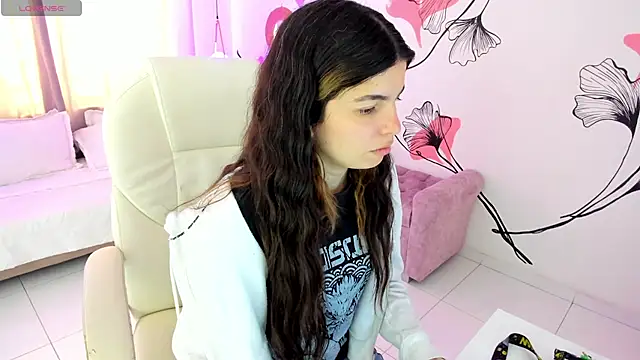 Snapshot of Isabela_Fiorelli chatting on June 13, 2026, 1:42 pm Isabela Fiorelli online show from June 13, 2026, 1:42 pm