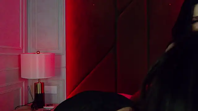 MaeveMoon online show from December 20, 2025, 6:37 pm