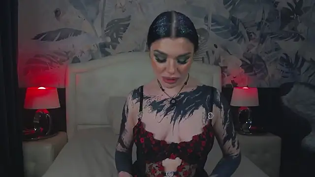 MaeveMoon online show from April 16, 2026, 9:15 pm