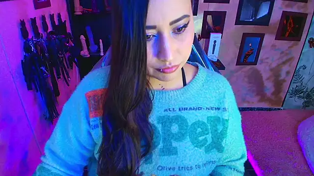 Snapshot of cherryy_bombshelll chatting on January 9, 2026, 5:04 pm cherryy bombshelll online show from January 9, 2026, 5:04 pm