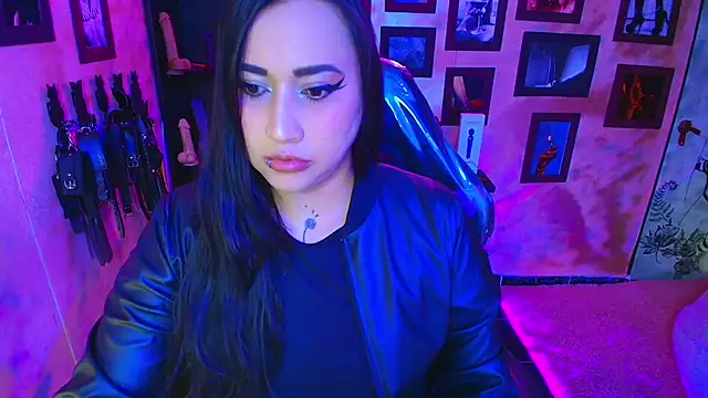 Snapshot of cherryy_bombshelll chatting on January 15, 2026, 4:22 pm cherryy bombshelll online show from January 15, 2026, 4:22 pm