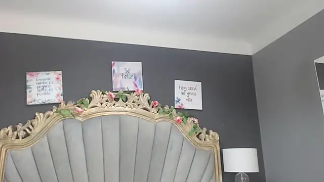 LindaBird online show from March 9, 2025, 11:14 am