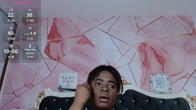 LindaBird online show from February 4, 2026, 12:55 pm