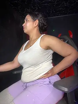 Carola-Ross online show from February 24, 2025, 6:27 am