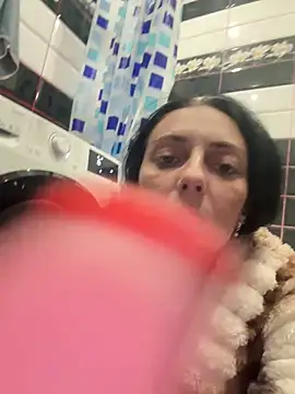Snapshot of Miroslava1247 chatting on May 31, 2026, 7:37 pm Miroslava1247 online show from May 31, 2026, 7:37 pm