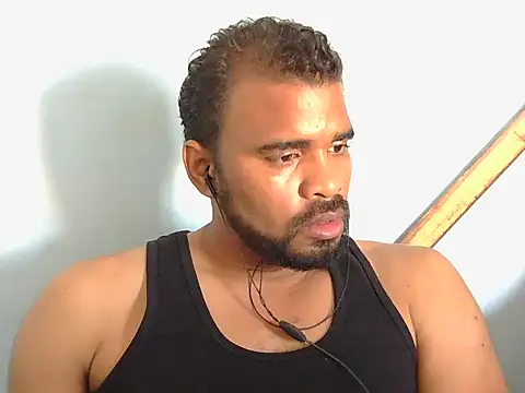 Snapshot of YOX22 chatting on October 25, 2025, 9:31 pm YOX22 online show from October 25, 2025, 9:31 pm