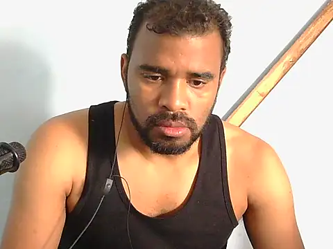 Snapshot of YOX22 chatting on October 29, 2025, 1:46 pm YOX22 online show from October 29, 2025, 1:46 pm